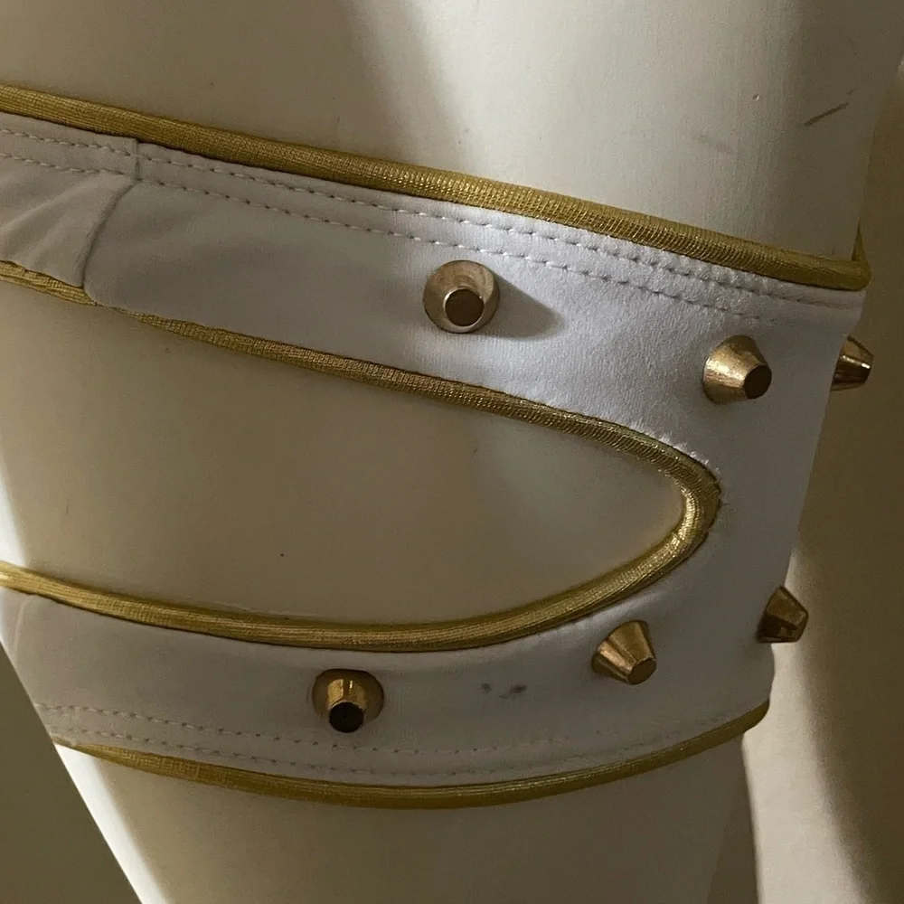 In-Style Fashion brand new